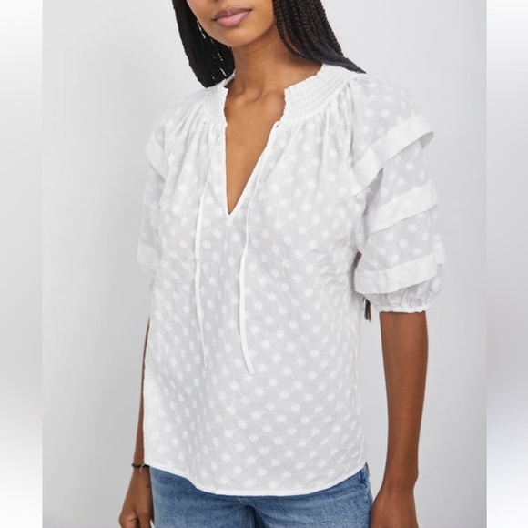 Rails Tops - NWT Rails Paris Embroidered Top Daisies White Size Large